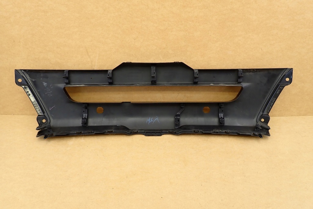 Mitsubishi eclipse cross 18- решётка  передняя решётка радиатора радиатора 6405a240zz оригинальный номер Киев