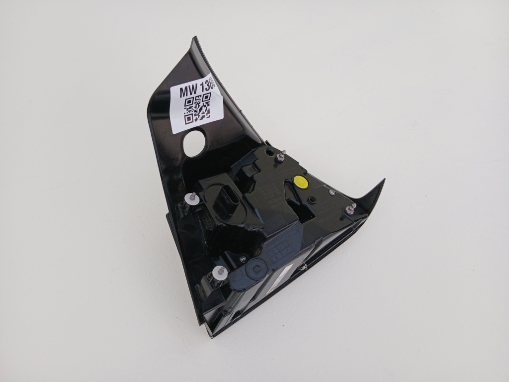 Tesla model y 3 lift 2021- лампа задняя левая левый задняя 1502086-99-d Доставка