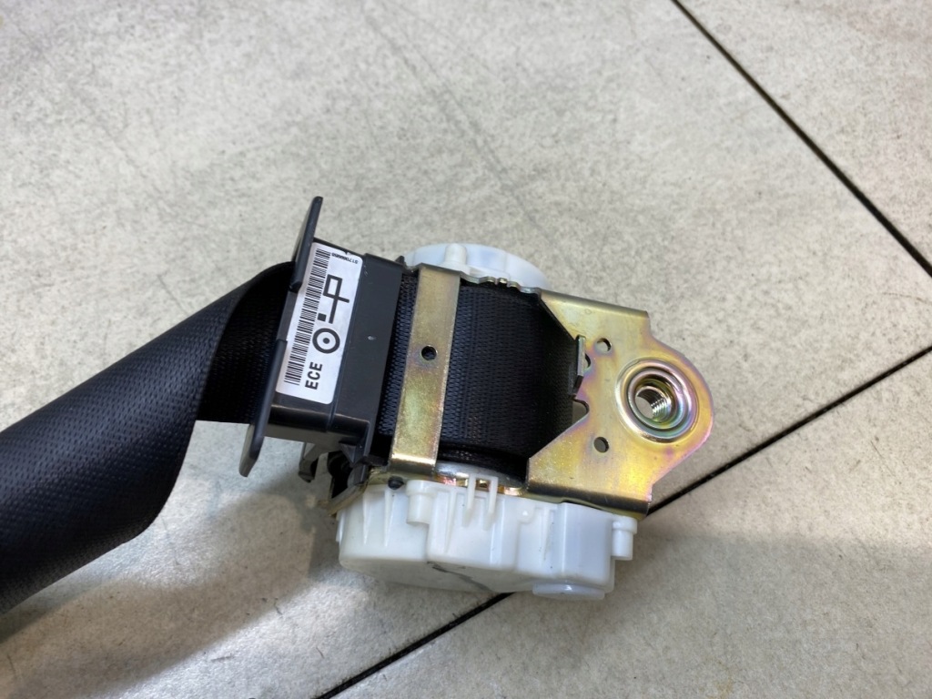 Ремінь безпеки ліве перед bmw 1 e87 Доставка