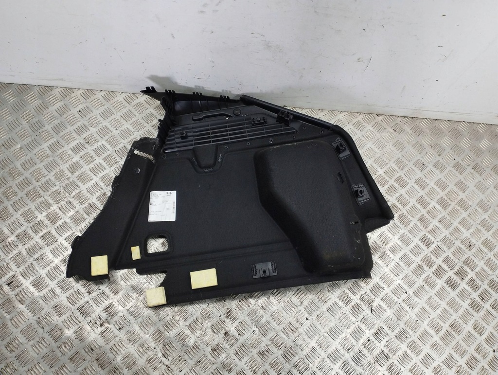 фото №9, Audi a3 8y 2021 ліва сторона нижній панель бардачка колеса запасного