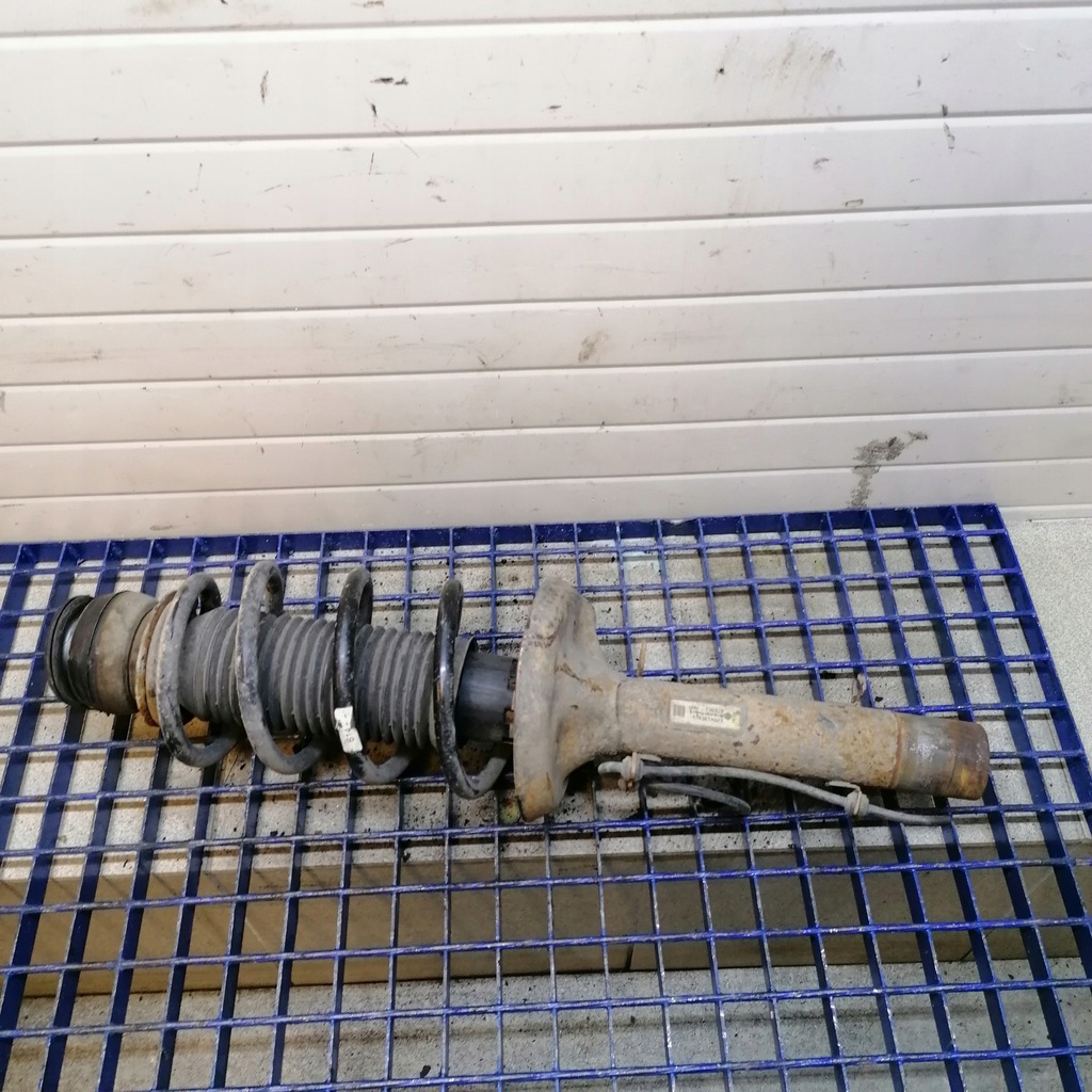 фото №1, Skoda octavia i амортизационная стойка перед 1j0413031s