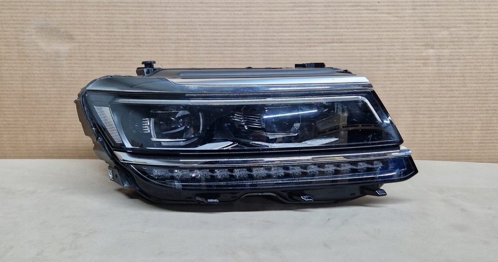 фото №1, Лампа full led tiguan allspace 16-22 r 5nn941114c комплектная оригинал