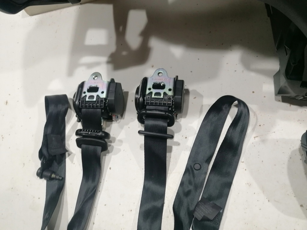 фото №8, Ford focus lift 3 приборная панель консоль подушка безопасности подушки безопасности ремни оригинал демонтаж