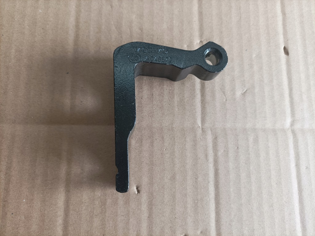 фото №1, Volvo xc90 ii петля двері правий перед 31424608