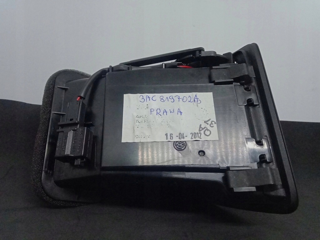 фото №8, Решётка обдув правая vw passat b7 3ac819702a