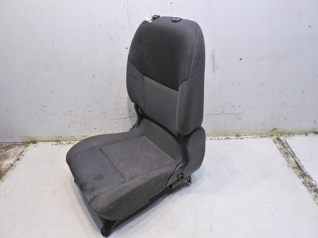 фото №8, Сидіння правий перед nissan nv200