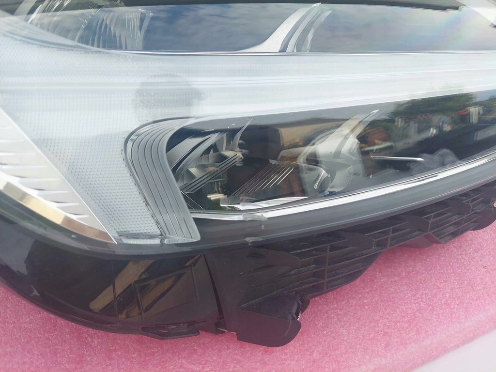 фото №9, Volvo xc60 ii лампа права перед передня full led