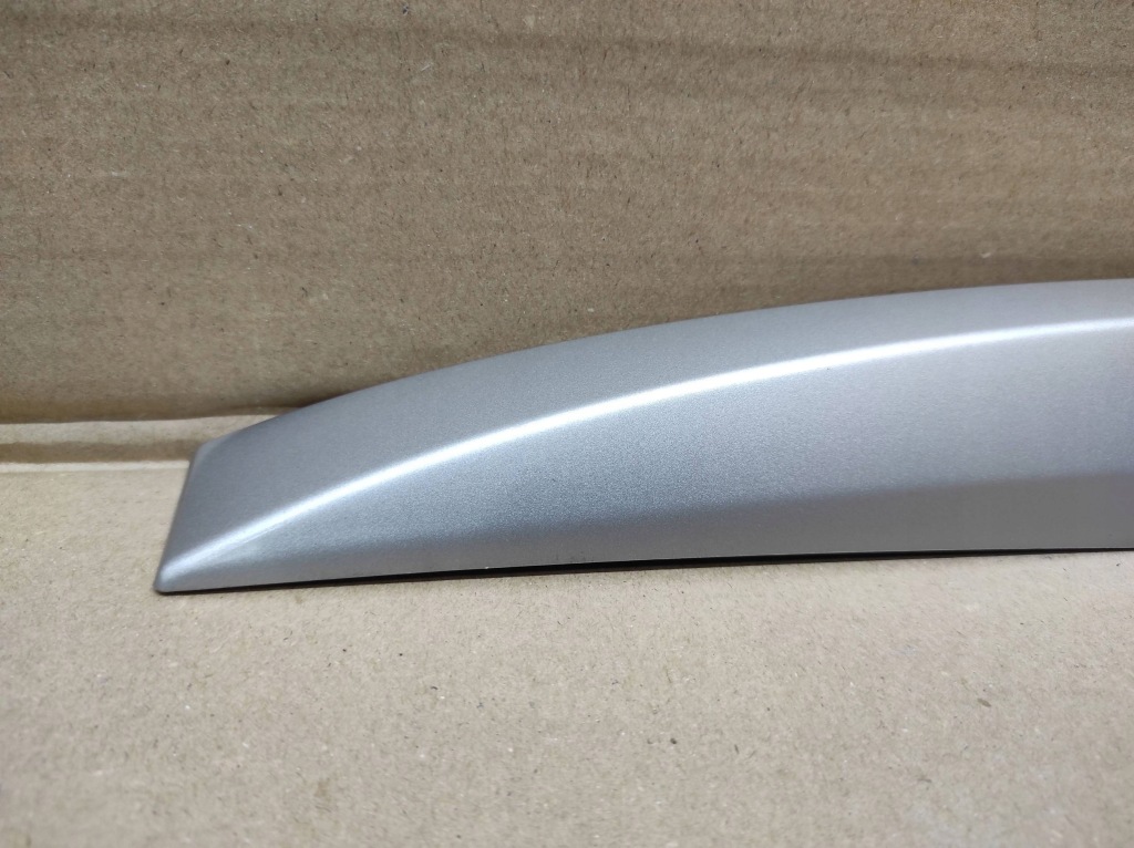 Заглушка накладка рейлінг ліва перед renault laguna 3 універсал Оригінал