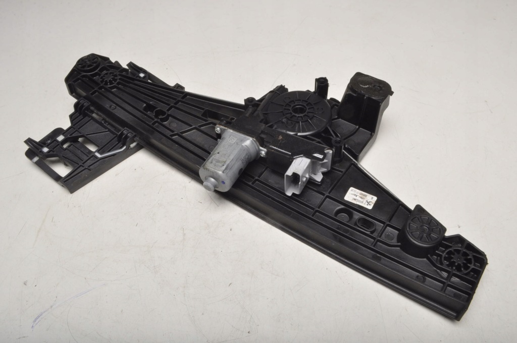 фото №1, Peugeot 2008 ii подъемник стекло левый задняя 9830003080