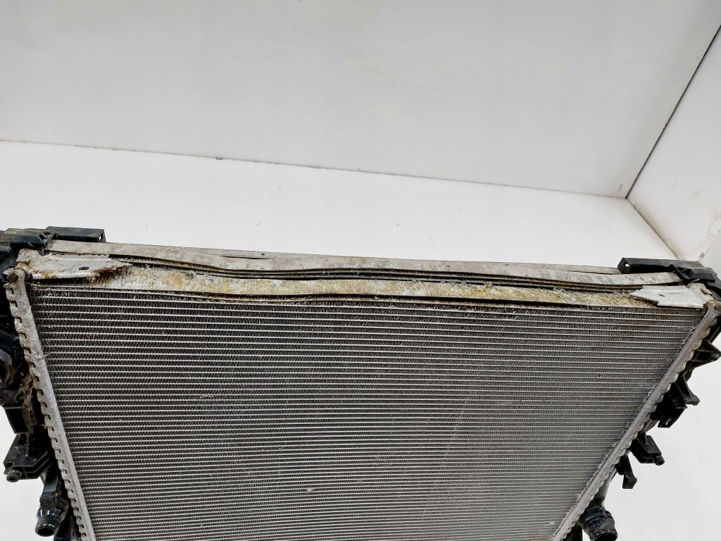 Mercedes w213 2.0 cgi радиатор воды кондиционер гибрид с Разборки