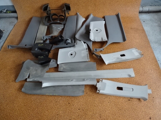 фото №1, Toyota hilux 07r пластик пластики комплект