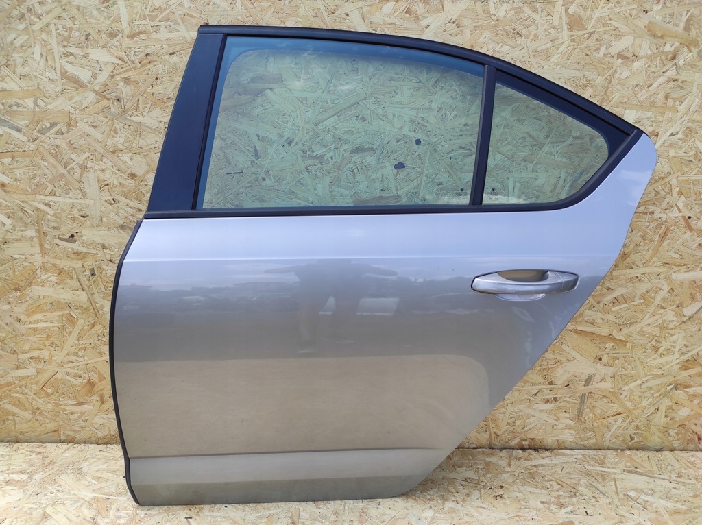 фото №1, Дверь задние левая skoda octavia iii