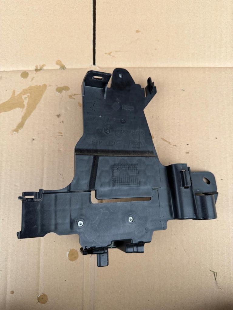 фото №1, Основание кронштейн peugeot 2008 9836748780