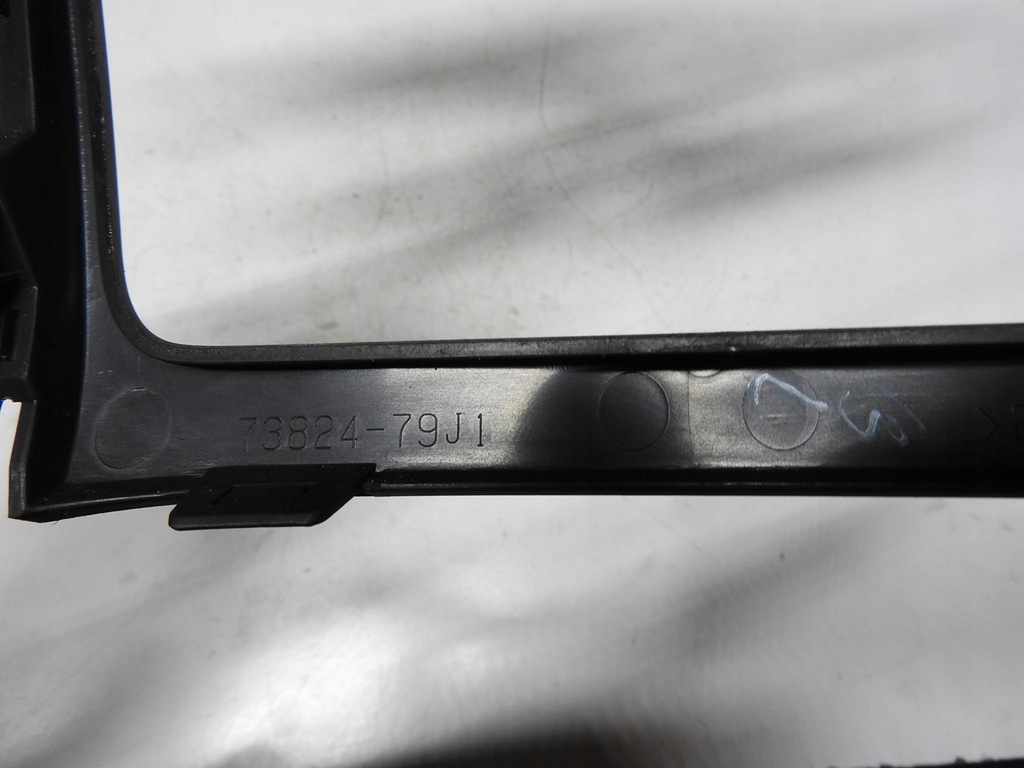 фото №6, Suzuki sx-4 sx4 06-13 консоль середня рамка 73824-79j1