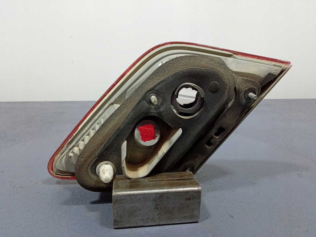 фото №3, Toyota camry xv40 лампа задняя левая задняя внутренняя usa