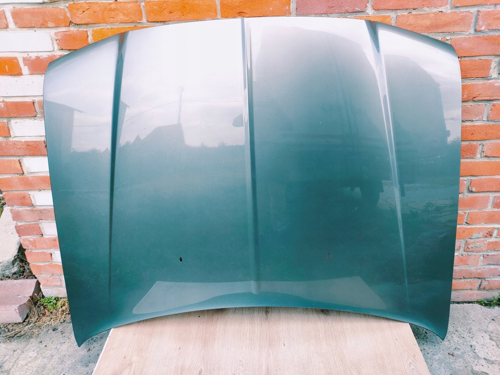 Купити Chrysler 300c 04-10r капот сіра