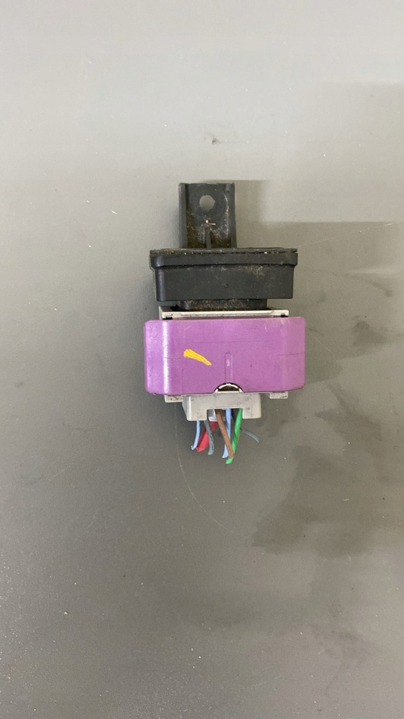 фото №1, Renault koleos ii lift 19- реле свічка 110675590r