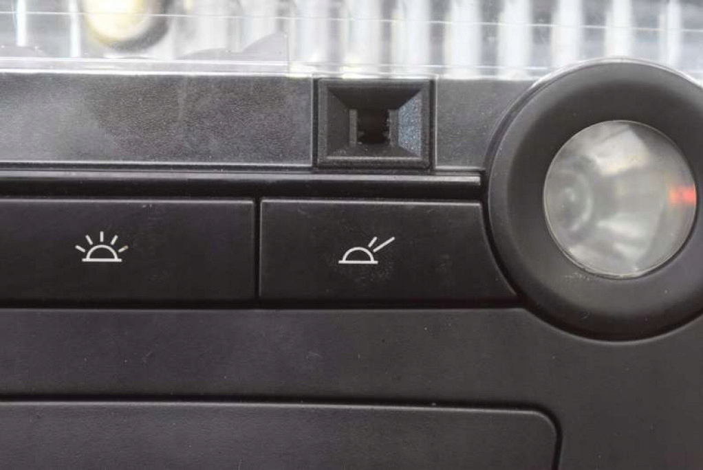 фото №13, Лампа освітлення салону перед 28265730 bmw f10 f11 09-13