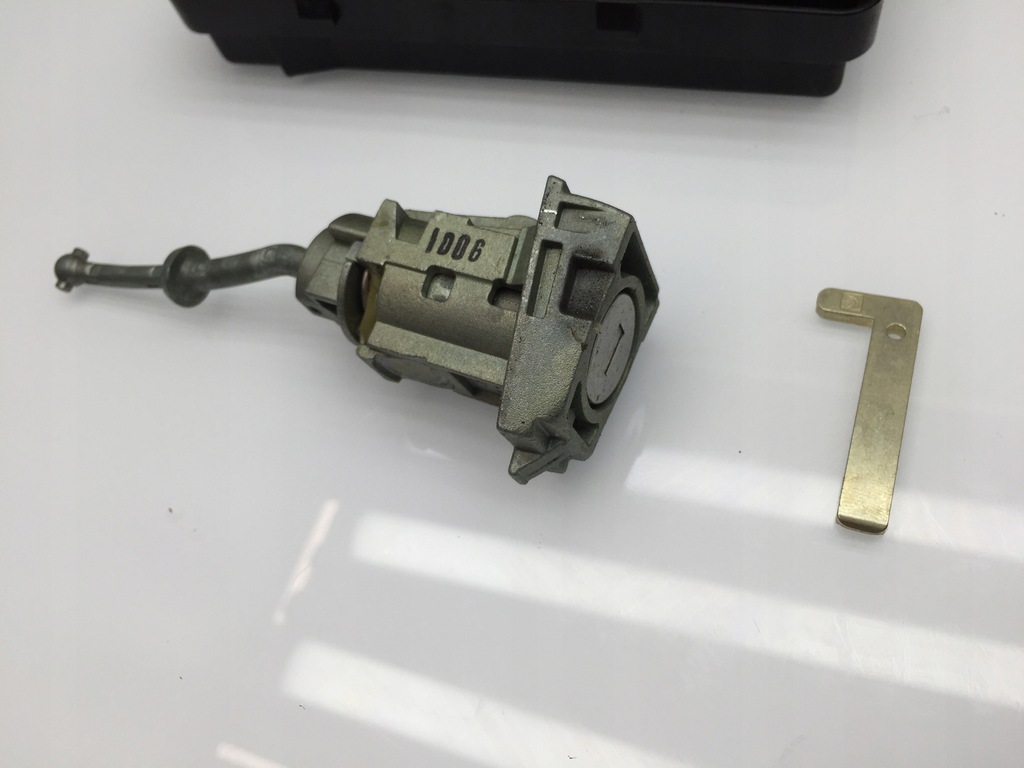 фото №7, Renault arkana rs 1.6 e-tech набор стартовый пусковой ключ бортовой компьютер