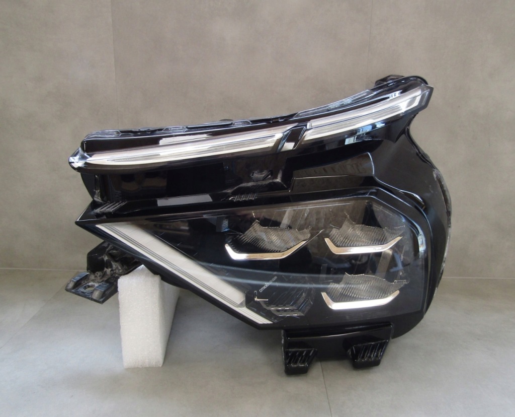 фото №1, Лампа перед citroen c4 iii led vision lh 20- 9830649480