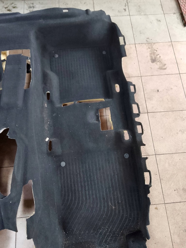 фото №7, Audi a6 c7 avant коврик обшивка пол салона czarna 4g1863021