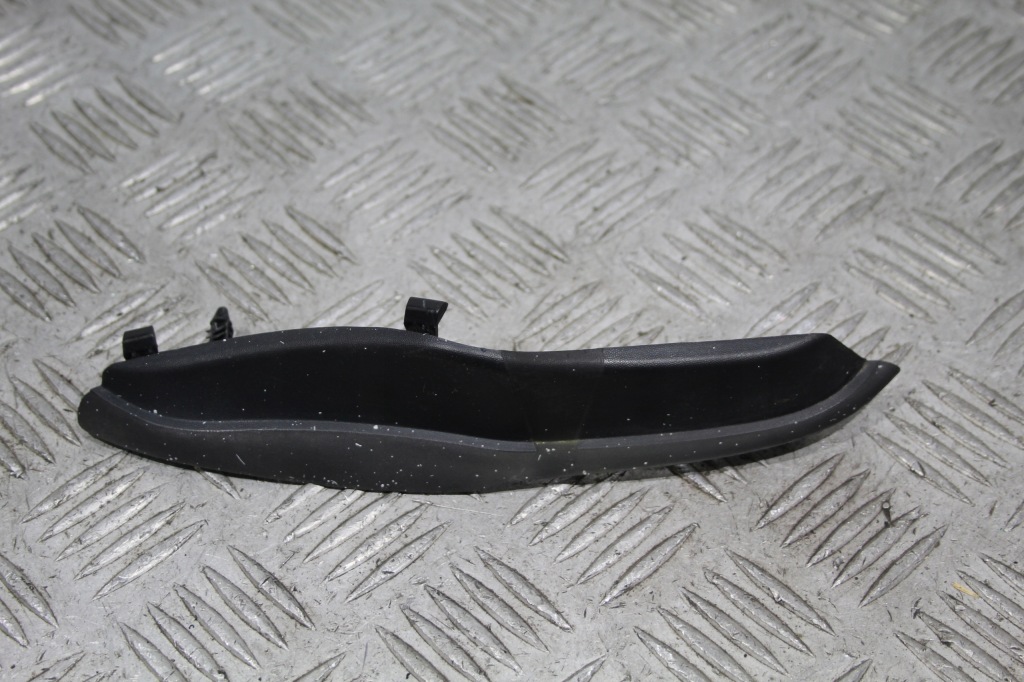 фото №1, Заглушка жабо левая laguna iii 3 liftback