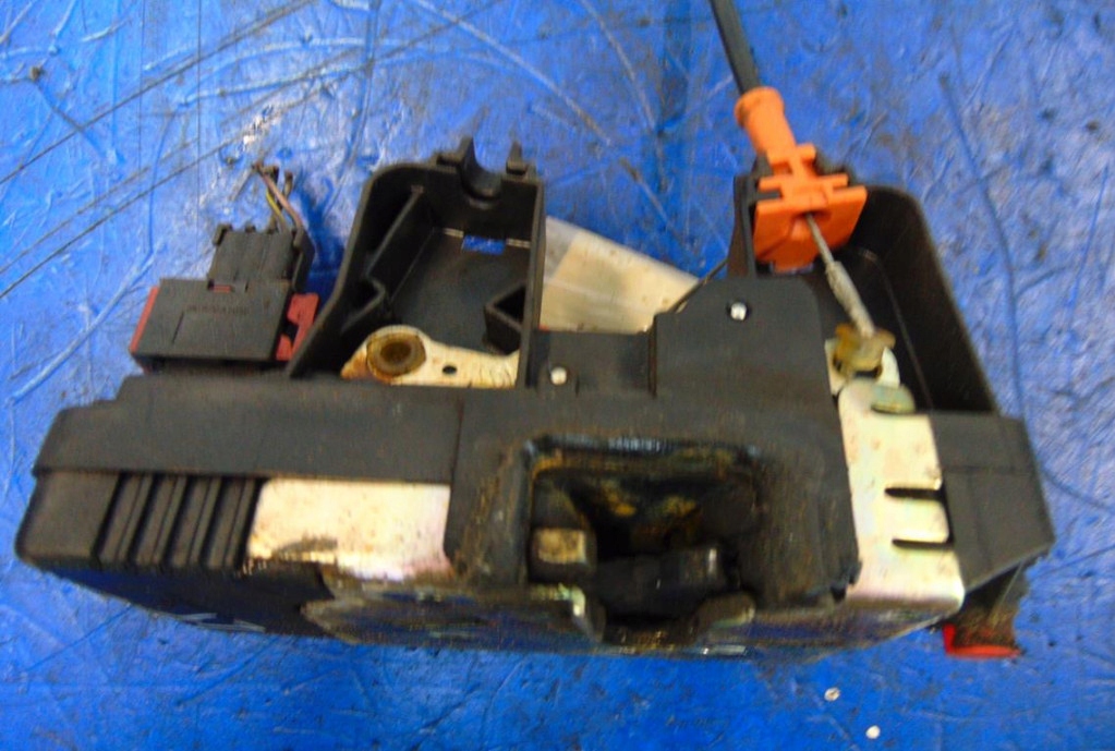 фото №3, Opel astra g замок правый перед