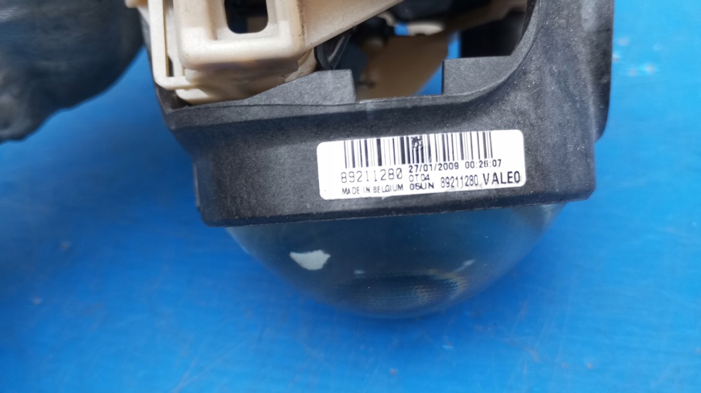 фото №13, Отражатель линза лампы правый перед ксенон 89211280 peugeot 3008 5008