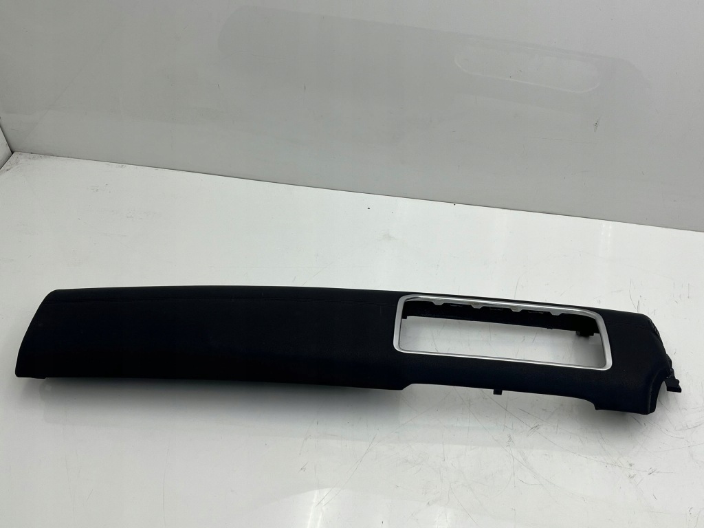 Молдинг декоративна land rover range rover evoque l538 12d1153lg в Україні