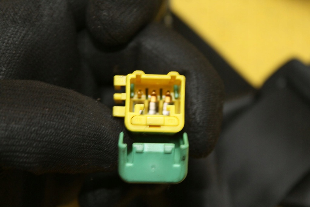 фото №5, Pas натягувач volkswagen оригінальний номер 3d1857706j