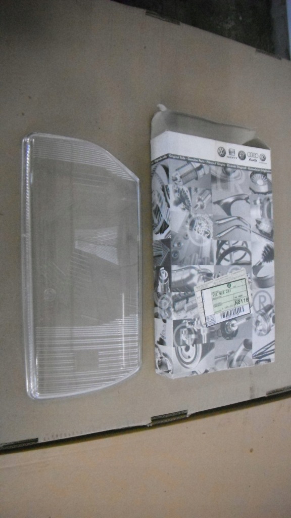 фото №2, Skoda faworit стекло фара комплект