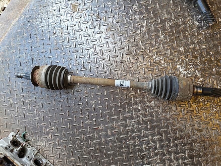 Купить Ford mustang vi приводной вал правый задний  fr33-4k138-ba