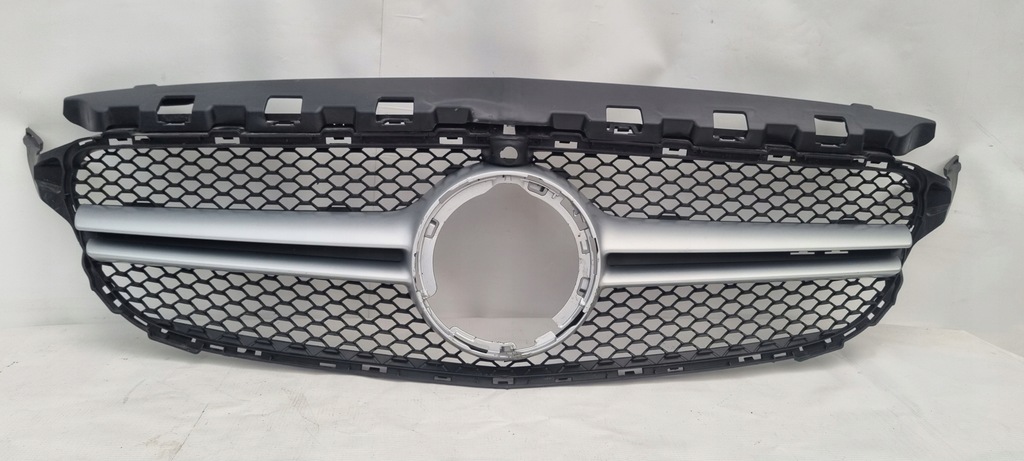 фото №1, Mercedes 205 amg 6.3 63 решётка радиатора решётка радиатора