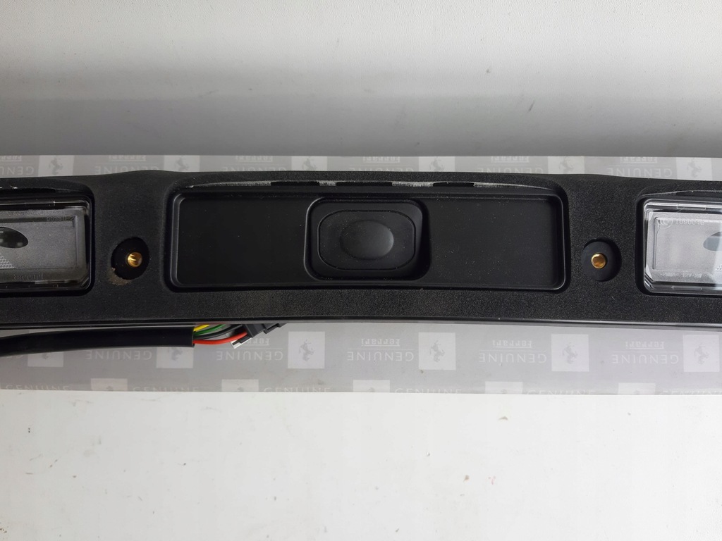 фото №3, Ferrari california t накладка крышки nowa org