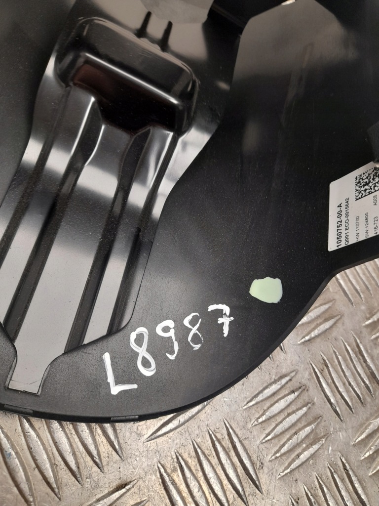 Крышка колонки рулевого tesla model s 2015 105075200a в Украине