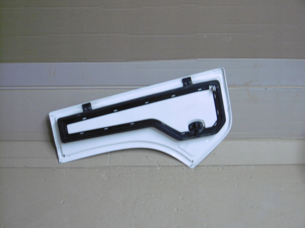 фото №2, Дверца бардачка кабины scania r s