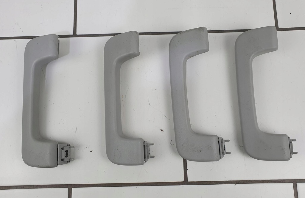 фото №1, Audi a3 3d 8p ручки тримачі стельовий комплект