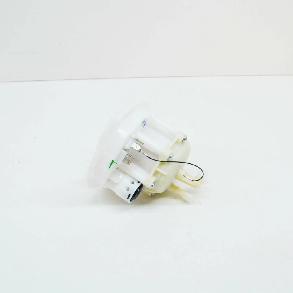 фото №13, Audi q7 4l лівий верхній фільтр пального 7l8919679 oem