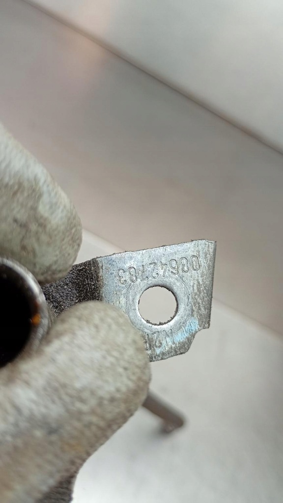 фото №5, Щуп масла трубка 08642783 volvo s80 v70 ii s60 i 2.0t