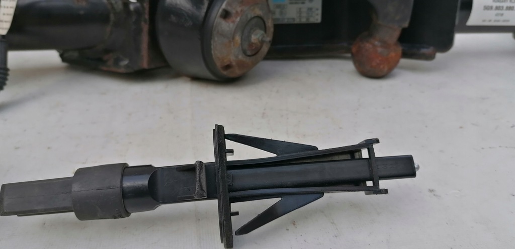 фото №10, Vw golf vii kombi hak буксирувальний 5g9803880f 12r-