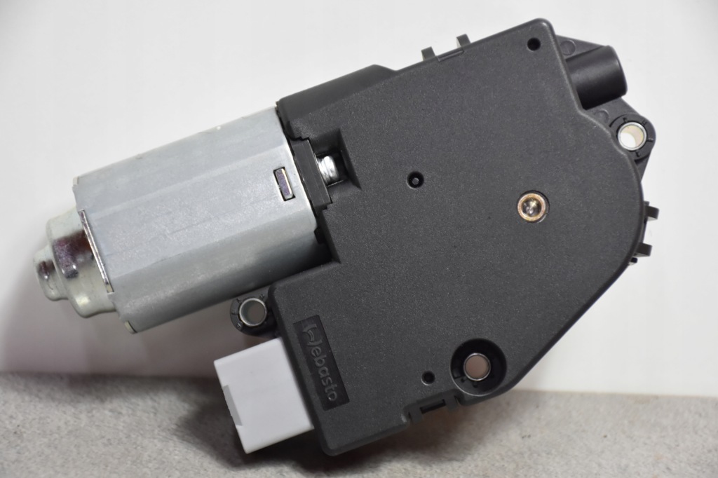 Купити Моторчик двигун люк land rover range rover evoque l538 wr09c01aa