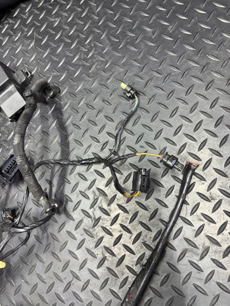 Bmw x2 f39 жгут трубопровод колодка фонари led левый перед 6925638 Цена