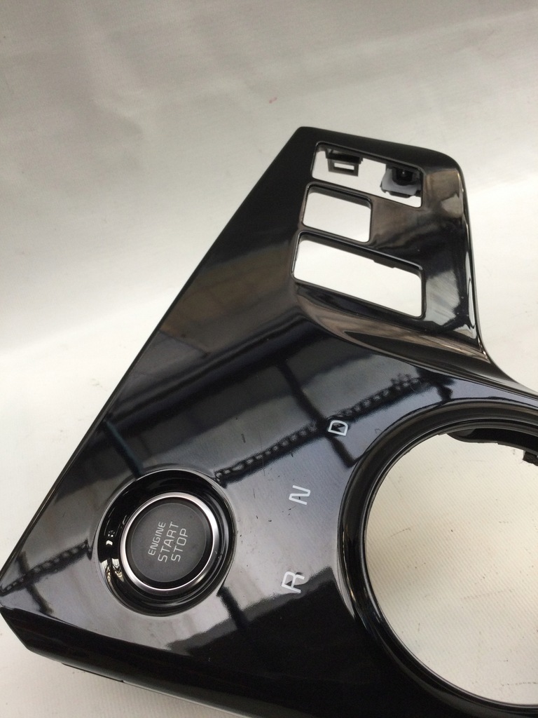 фото №5, Kia sportage рамка декор приборная панель 84651-p1200 оригинал