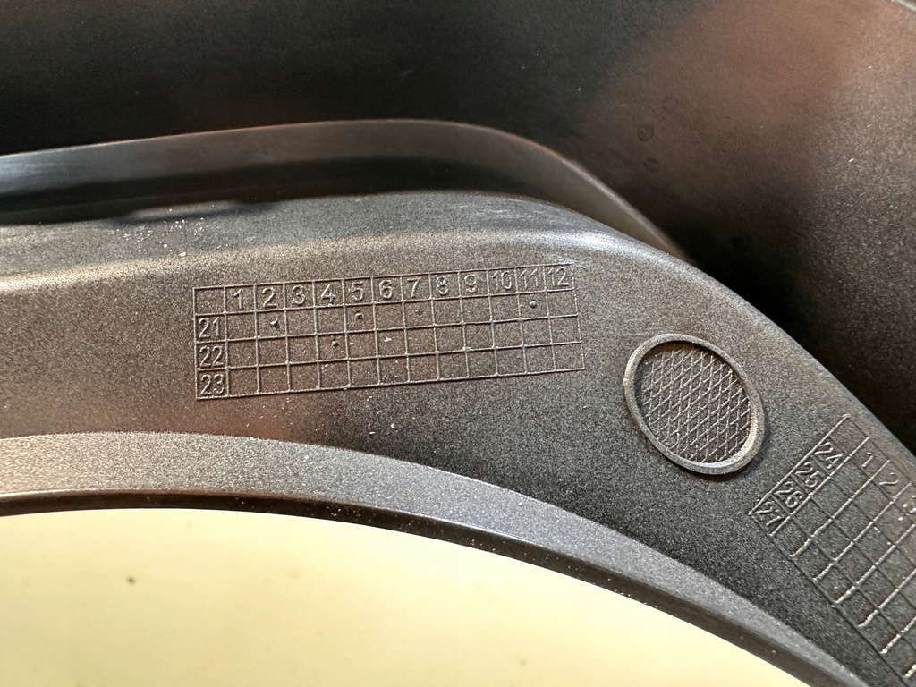 фото №15, Audi r8 4s0 lift диффузор решётка бампера левая задняя задняя 4s0807881