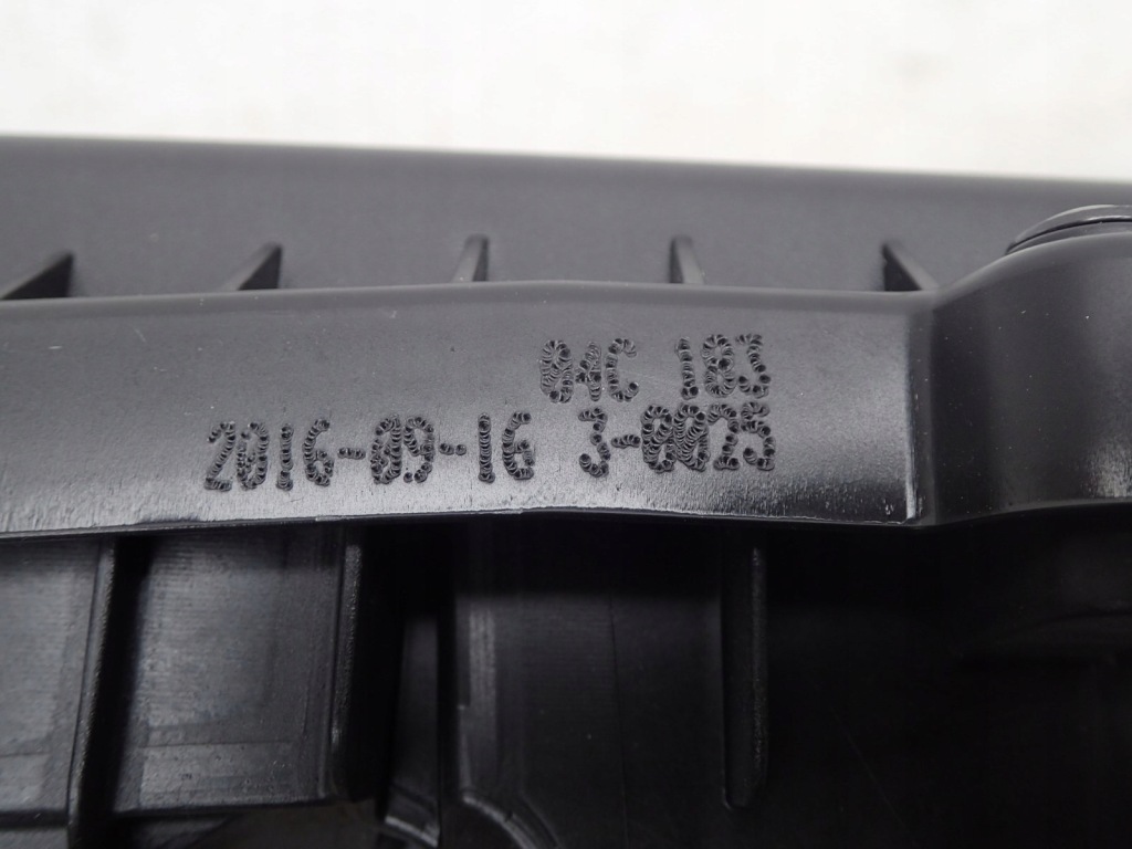 фото №4, Корпус фільтра повітря vw up 1.0 mpi