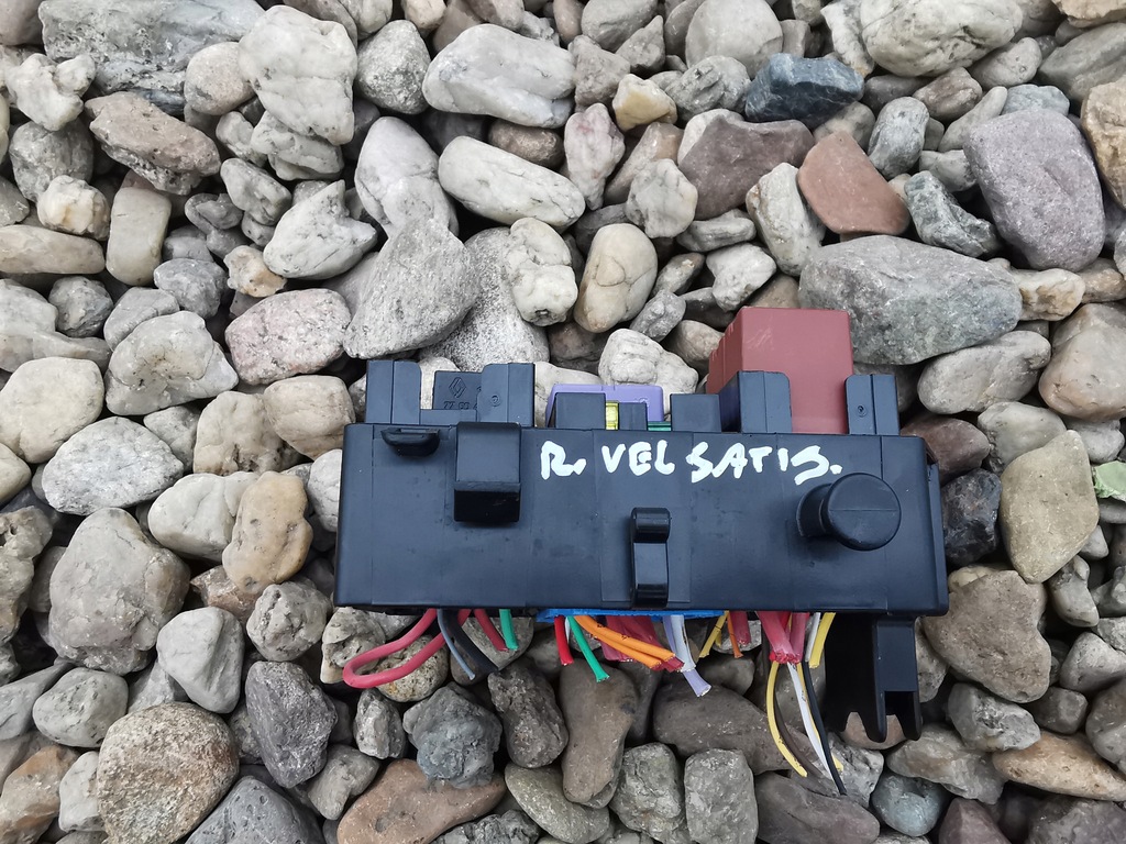 фото №2, Vel satis коробка запобіжників