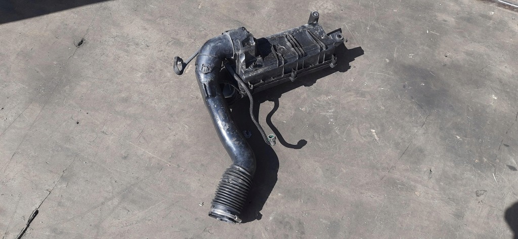 Труба корпус фільтра повітря 1.6thp peugeot rcz v760563480 9686168880 в Україні