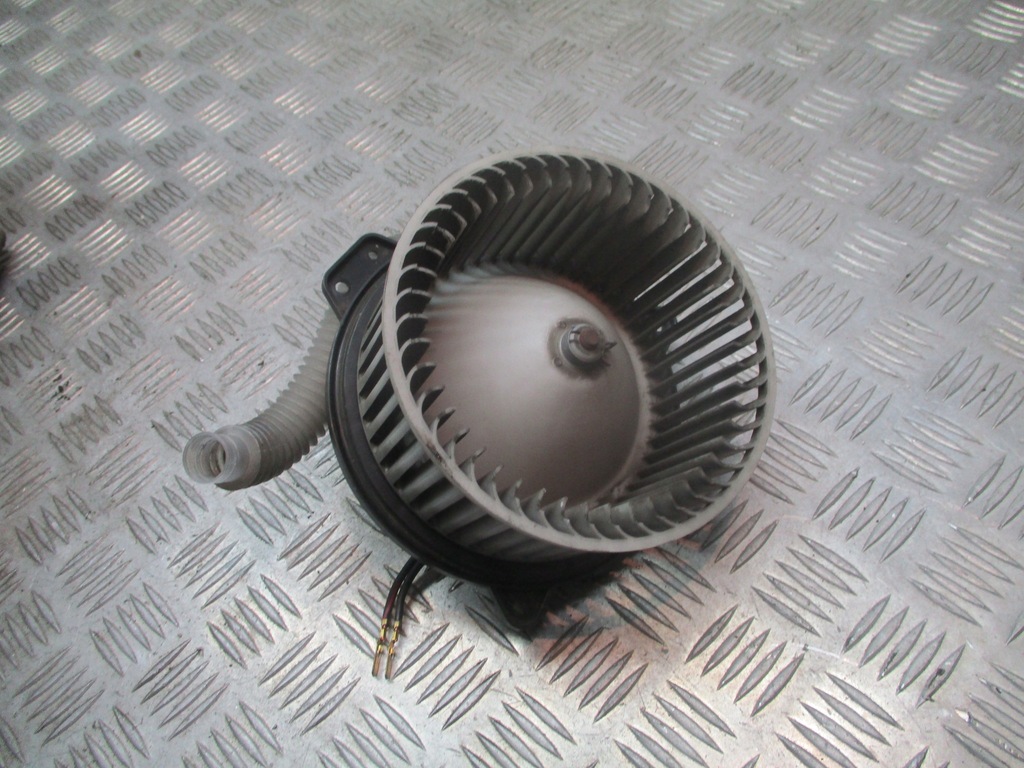 фото №1, Вентилятор обдув mazda premacy 894000-0083