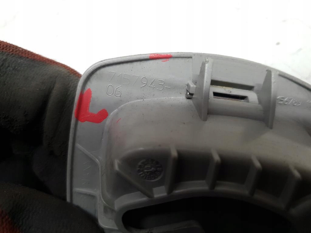 фото №6, Заглушка кронштейн шторка bmw 3 e91