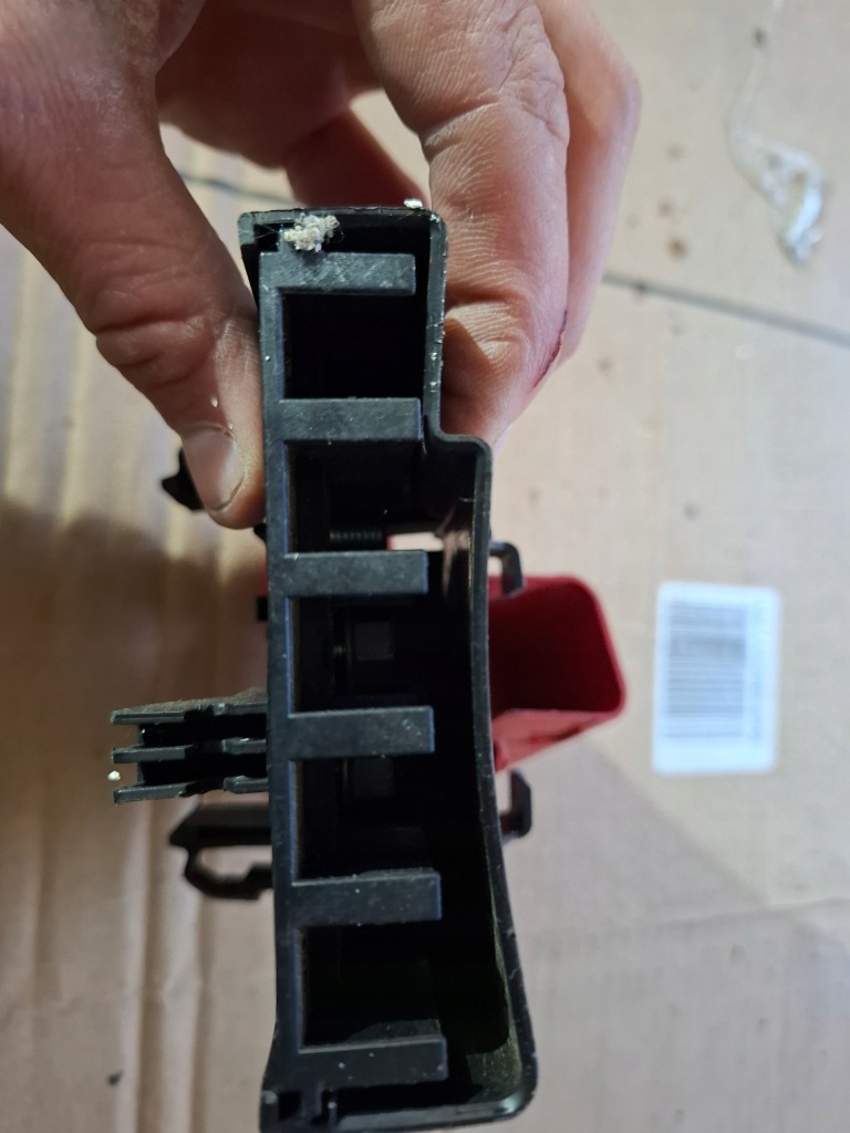 фото №1, Молдинг предохранителей dodge durango